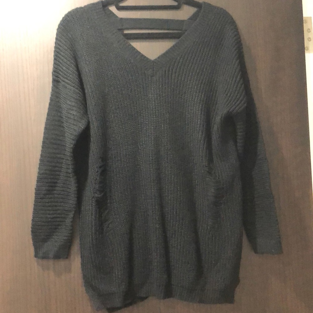 Chloah Sweater NWOT